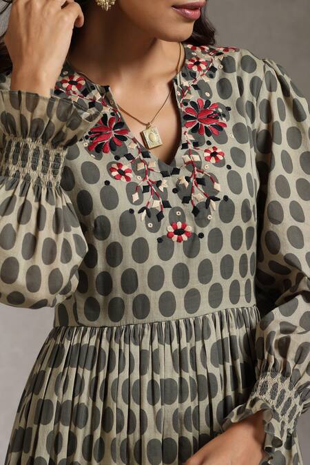 Shop Raiman Brown Cotton Printed Thread Notched-v Rose Garden Maxi Dress Online at Aza Fashions Shop_Raiman_Brown Cotton Printed Thread Notched-v Rose Garden Maxi Dress _Online_at_Aza_Fashions