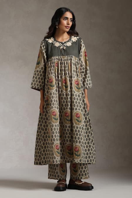 Raiman Rose Garden Print Tunic With Pant 