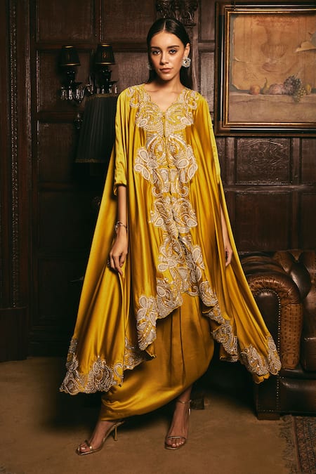 Studio22 by Pulkita Arora Bajaj Sunspot Pearl Embroidered Scalloped Kaftan With Draped Skirt 