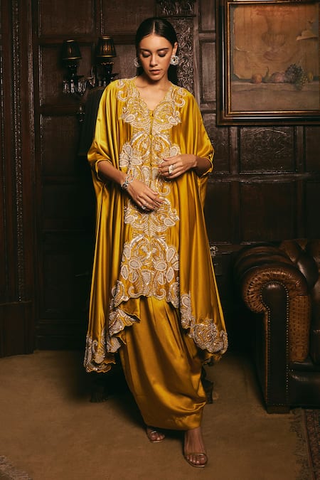 Studio22 By Pulkita Arora Bajaj_Yellow Crepe Beads, Sunspot Embroidered Scalloped Kaftan With Draped Skirt _Online_at_Aza_Fashions