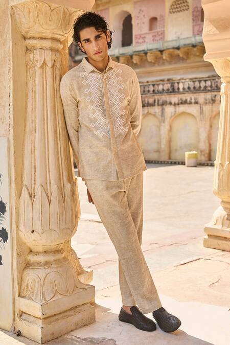 Buy_Dash And Dot_Brown Cotton, Linen Embroidery Textured Lace Shirt 