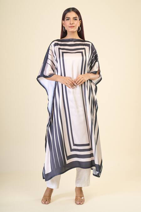 Buy_Naintara Bajaj_Black Silk, Satin Boat Neck Luxe Kaftan Dress 