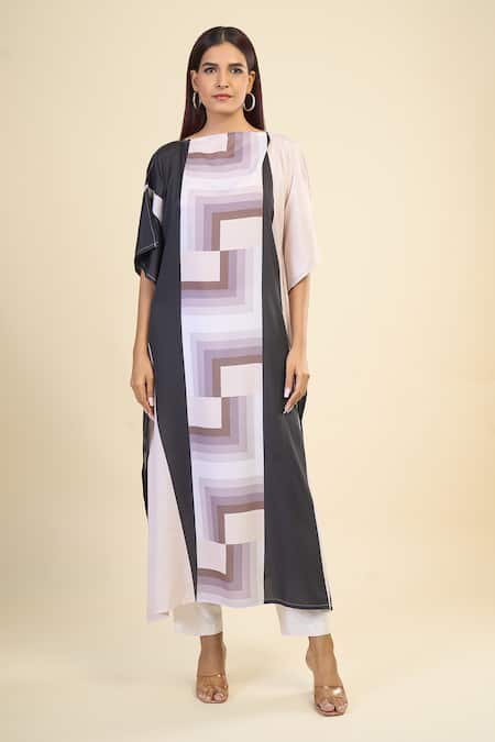 Buy_Naintara Bajaj_Black Silk, Crepe Boat Neck Vintage Abstract Geometric Print Kaftan 