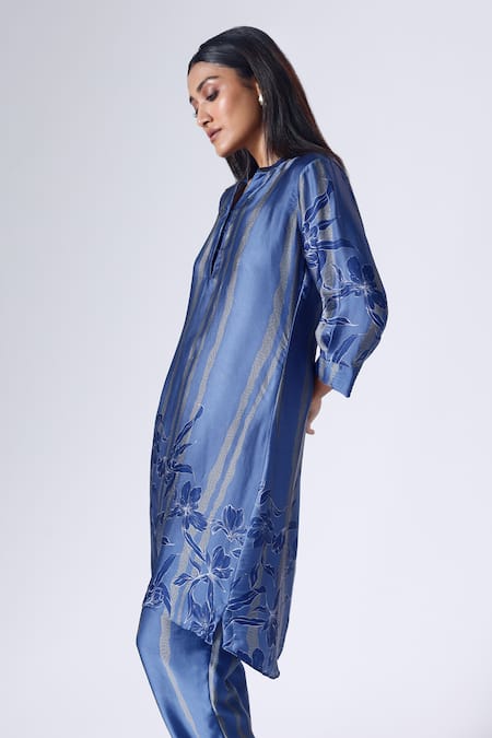 Buy Klad Blue Satin Mandarin Collar Striped Iris Print Kurta With Pant Online at Aza Fashions Buy_Klad_Blue Satin Mandarin Collar Striped Iris Print Kurta With Pant_Online_at_Aza_Fashions