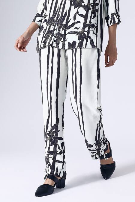 Klad Black Crepe Print Striped Musk Collar Neck Shirt With Pant Online at Aza Fashions Klad_Black Crepe Print Striped Musk Collar Neck Shirt With Pant_Online_at_Aza_Fashions