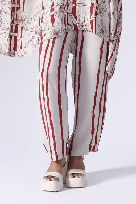 Buy Klad Maroon Crepe Print Striped Fleur V Neck Kaftan With Pant Online at Aza Fashions Buy_Klad_Maroon Crepe Print Striped Fleur V Neck Kaftan With Pant_Online_at_Aza_Fashions