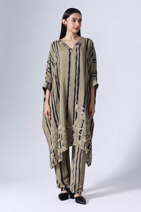 Klad Green Crepe Print Striped Blossom V Neck Kaftan With Pant Online at Aza Fashions Klad_Green Crepe Print Striped Blossom V Neck Kaftan With Pant_Online_at_Aza_Fashions