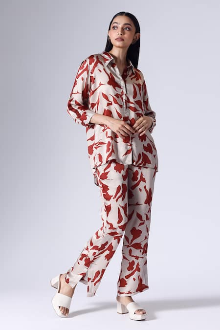 Buy_Klad_Beige Satin Printed Foliage Floral Collar Shirt And Pant Set_Online_at_Aza_Fashions