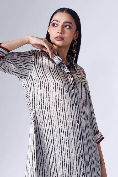 Buy Klad Black Satin Collared Shibori Pattern Kurta And Pant Set Online at Aza Fashions Buy_Klad_Black Satin Collared Shibori Pattern Kurta And Pant Set_Online_at_Aza_Fashions