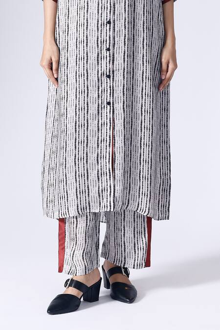 Klad Black Satin Collared Shibori Pattern Kurta And Pant Set at Aza Fashions Klad_Black Satin Collared Shibori Pattern Kurta And Pant Set_at_Aza_Fashions