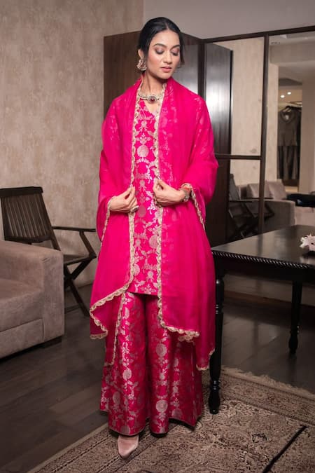 VISHWA BY PINKI SINHA Pink Pure Banarsi Handwoven Silk. Notched Floral Kurta Sharara Set 