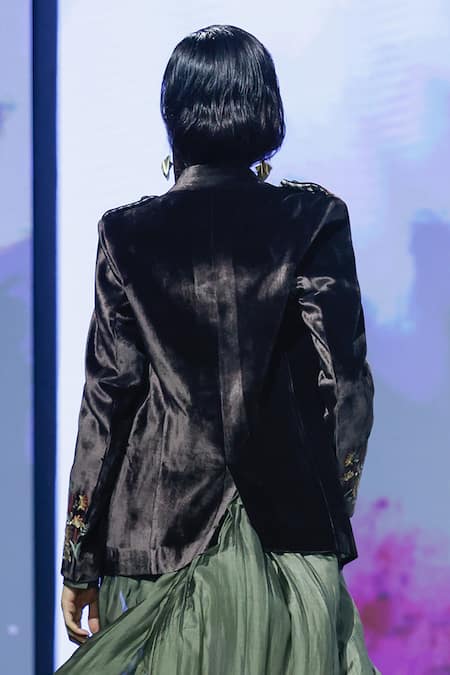 Shop Shruti Sancheti Brown Silk, Velvet, Linen Embroidery Chintz Blossom Blazer at Aza Fashions Shop_Shruti Sancheti_Brown Silk, Velvet, Linen Embroidery Chintz Blossom Blazer _at_Aza_Fashions