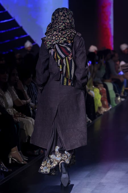 Shop Shruti Sancheti Brown Silk Embroidery Collared Abstract Quilted Trench Coat at Aza Fashions Shop_Shruti Sancheti_Brown Silk Embroidery Collared Abstract Quilted Trench Coat _at_Aza_Fashions