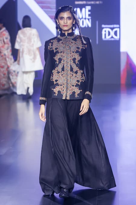 Shruti Sancheti Black Raw Silk Lining Shantoon Embroidery Iktar Paisley Band Collar Jacket 