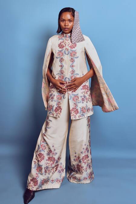 Buy Shruti Sancheti White Mohair Handwoven Chintz Jamewaar Cape And Pant Set Online at Aza Fashions Buy_Shruti Sancheti_White Mohair Handwoven Chintz Jamewaar Cape And Pant Set _Online_at_Aza_Fashions