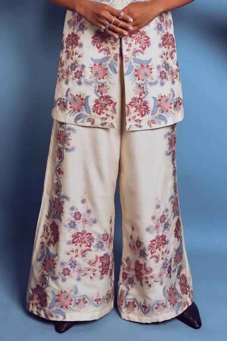 Shruti Sancheti White Mohair Handwoven Chintz Jamewaar Cape And Pant Set at Aza Fashions Shruti Sancheti_White Mohair Handwoven Chintz Jamewaar Cape And Pant Set _at_Aza_Fashions