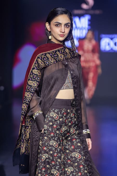 Shop Shruti Sancheti Black Organza Embroidery Collared Pleated Shirt Dress With Bustier at Aza Fashions Shop_Shruti Sancheti_Black Organza Embroidery Collared Pleated Shirt Dress With Bustier _at_Aza_Fashions