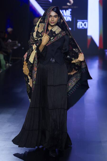 Shruti Sancheti Black Silk, Organza Embroidery Collared, V-neck Shirt With Quilted Waistcoat Online at Aza Fashions Shruti Sancheti_Black Silk, Organza Embroidery Collared, V-neck Shirt With Quilted Waistcoat _Online_at_Aza_Fashions