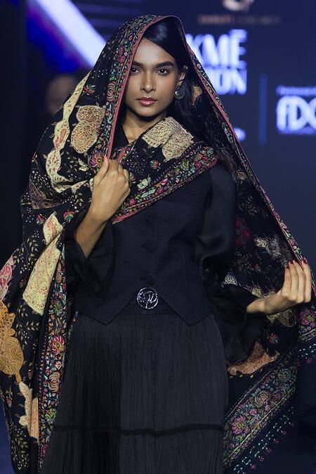 Buy Shruti Sancheti Black Silk, Organza Embroidery Collared, V-neck Shirt With Quilted Waistcoat Online at Aza Fashions Buy_Shruti Sancheti_Black Silk, Organza Embroidery Collared, V-neck Shirt With Quilted Waistcoat _Online_at_Aza_Fashions