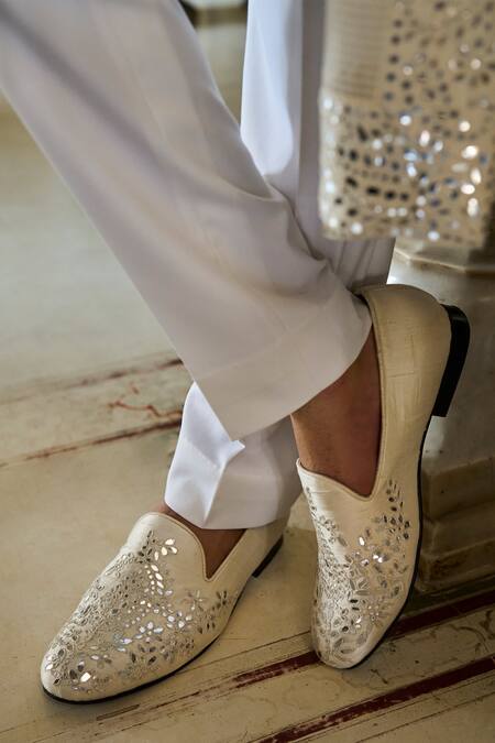 Buy_Seema Gujral_Ivory Silk, Cotton Mirrors Embroidered Sherwani Set _Online_at_Aza_Fashions