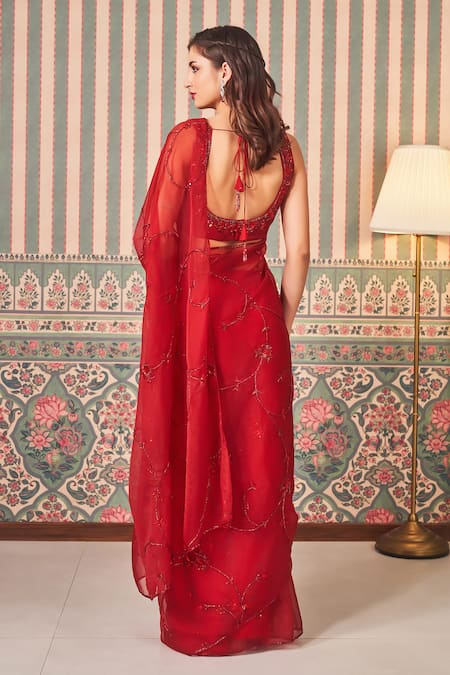 Sammohi By Moksha And Hiral Floral Jal Embroidered Saree With Blouse 