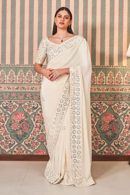 SAMMOHI BY MOKSHA AND HIRAL Mirror Embroidered Saree With Blouse 