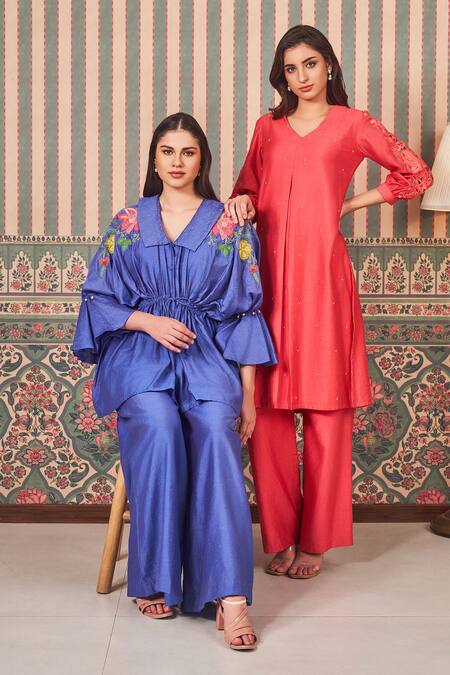 Sammohi By Moksha And Hiral_Coral Chanderi Silk Beads V-neck Embroidered Kurta With Pant _at_Aza_Fashions