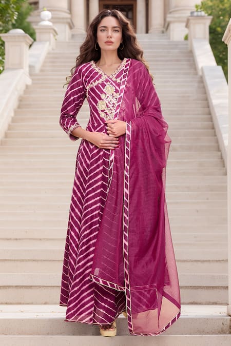 Samyukta Singhania Embroidered Anarkali With Kota Doriya Dupatta 