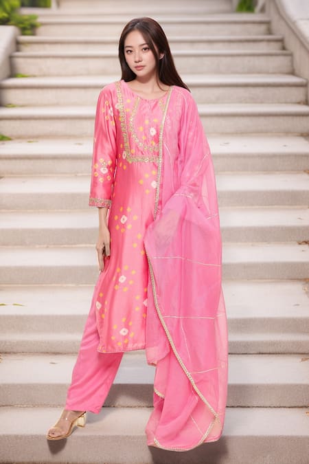 Samyukta Singhania Pink Kurta Chanderi Silk Embroidered Gota Round Pant Set 