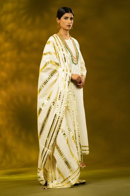 Shivani Sabharwal_White Cotton Gota Patti Round Neck Embroidered Kurta Pant Set _at_Aza_Fashions