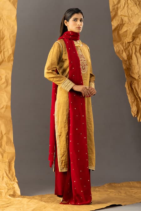 Shivani Sabharwal_Gold Handloom Cotton, Crepe, Organza Sequins, Embroidery Tissue Kurta Pant Set _at_Aza_Fashions