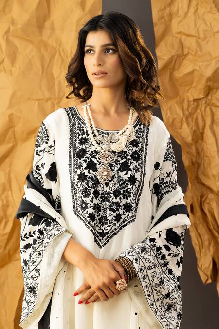 Shivani Sabharwal_White Crepe, Organza Sequins, Embroidery Round Neck Floral Kurta Pant Set _at_Aza_Fashions