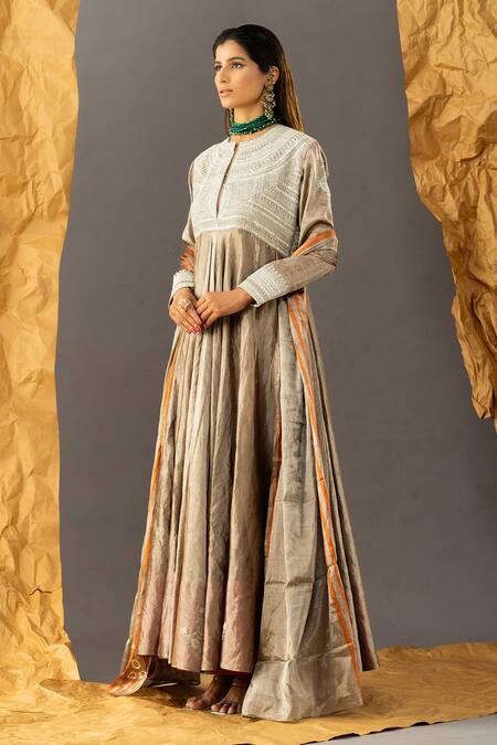 Shivani Sabharwal_Black Handloom Cotton, Lycra Pearls, Sequins Round Embroidered Yoke Anarkali Set _Online_at_Aza_Fashions