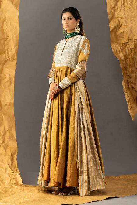 Shivani Sabharwal_Gold Crepe, Lycra, Organza Embroidery, Sequins Round Neck Tissue Kurta Pant Set _Online_at_Aza_Fashions