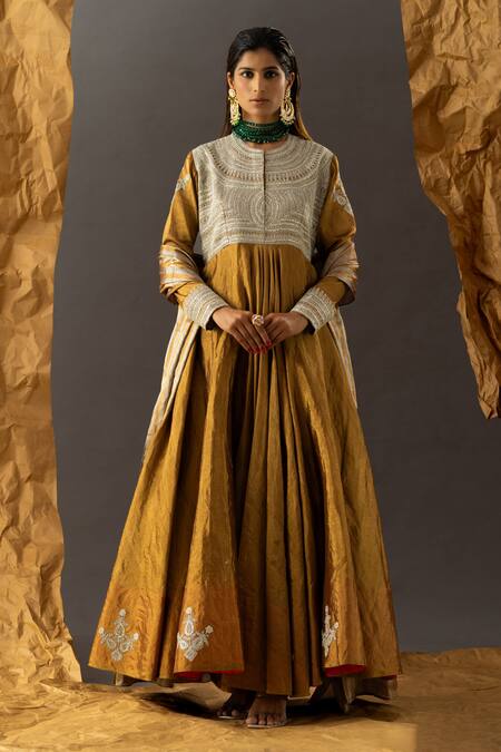 Shivani Sabharwal_Gold Crepe, Lycra, Organza Embroidery, Sequins Round Neck Tissue Kurta Pant Set _at_Aza_Fashions