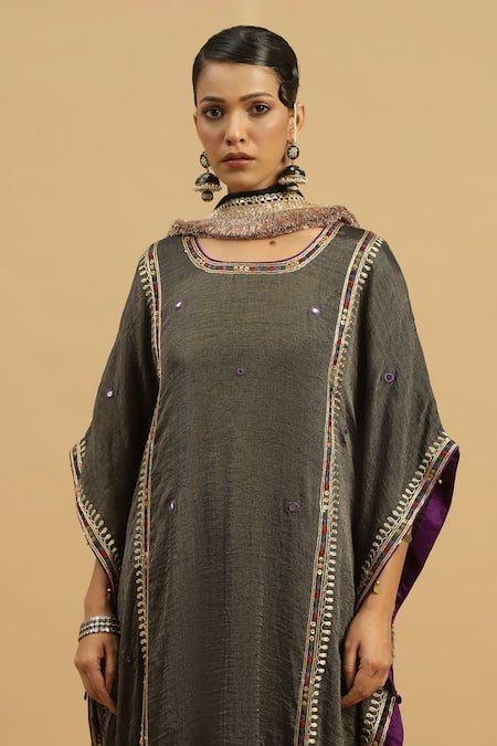 Buy_Siyona By Ankurita_Black Tissue Embroidery Thread Round Neck Kala Vine Bloom Kaftan And Pant Set _Online_at_Aza_Fashions