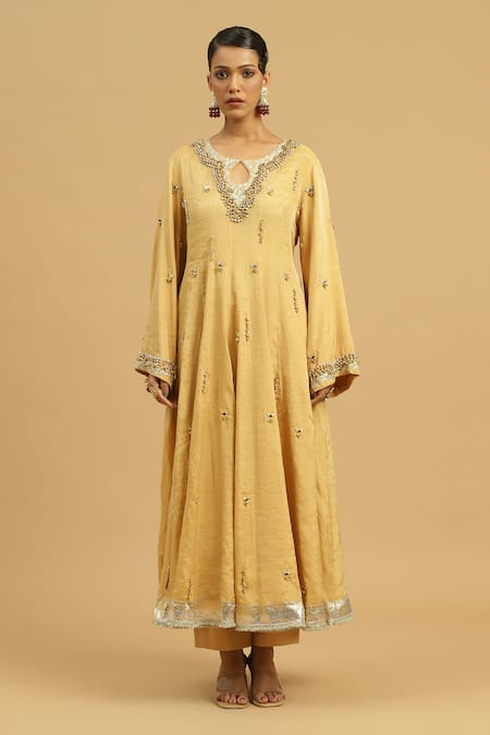 Siyona By Ankurita_Gold Net, Tissue Mirrors, Zari, Sunehri Ghungroo Embellished Anarkali Set _Online_at_Aza_Fashions