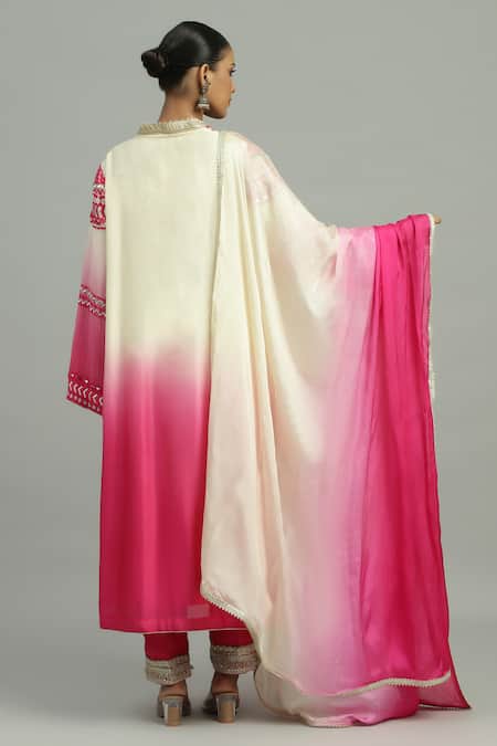 Siyona By Ankurita Rangrez Sheesh Chand Embroidered Ombre Kurta Set 