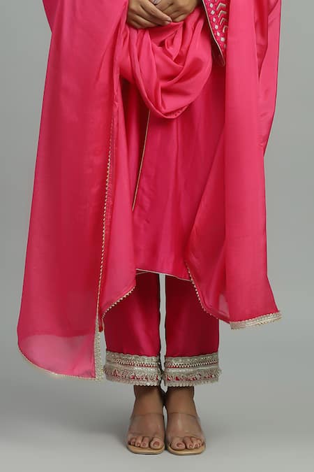 Buy_Siyona By Ankurita_Pink Chanderi, Silk Mirrors, Sequins, Gulabi Geometric Bloom Kurta Pant Set _Online_at_Aza_Fashions