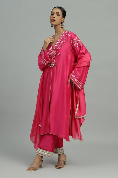 Shop_Siyona By Ankurita_Pink Chanderi, Silk Mirrors, Sequins, Gulabi Geometric Bloom Kurta Pant Set _Online_at_Aza_Fashions