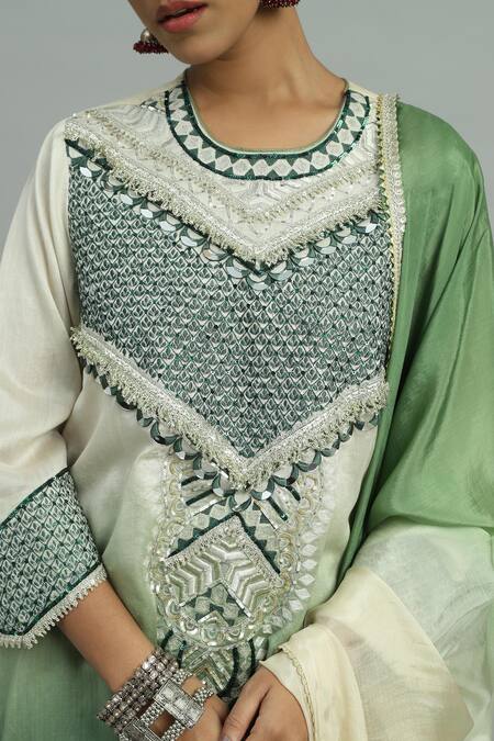 Siyona By Ankurita_Green Chanderi, Silk Lace, Mirrors, Sequins, Panna Gul Jaal Kurta Pant Set _at_Aza_Fashions