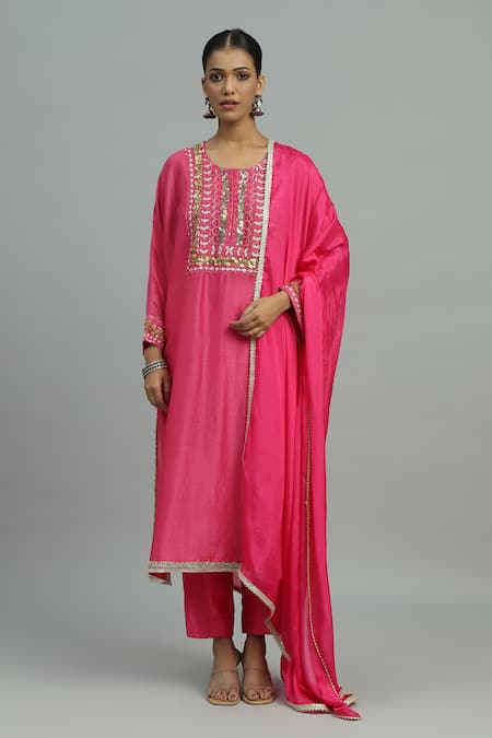 Siyona by Ankurita Pink Pure Chanderi Embroidery Sequin Round Tej Gul Vine Yoke Kurta Pant Set 