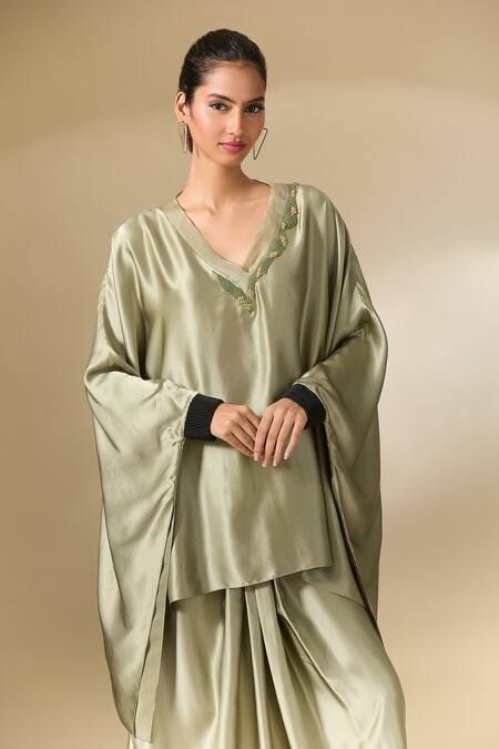 Anamika Khanna_Green Silk Beads V-neck Kaftan Tunic And Draped Lungi Skirt Set _at_Aza_Fashions