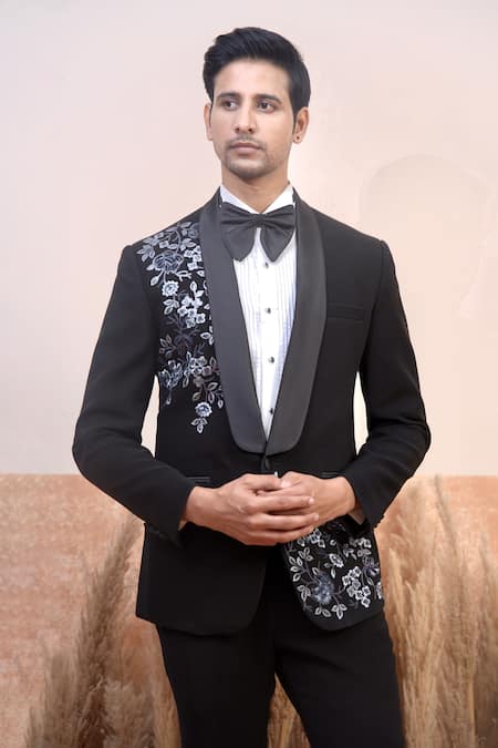 Buy_The House Of Diwans_Black Polyester, Cotton, Satin Sequins, Zari, Embroidery Blazer Set_Online_at_Aza_Fashions