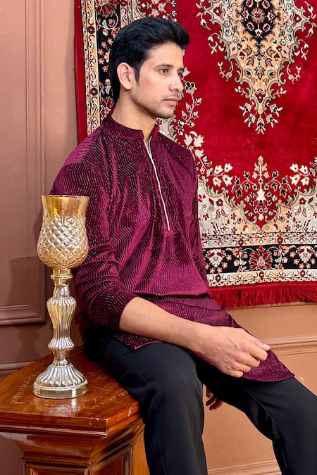 Shop_The House Of Diwans_Wine Velvet, Crepe Embroidery Chevron Woven Kurta Set _Online_at_Aza_Fashions