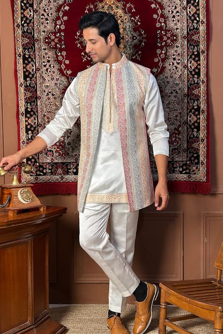 The House Of Diwans Cream Polyester Embroidery Thread Stripe Bundi And Kurta Set 