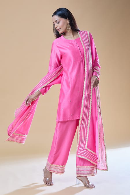 Buy_Samyukta Singhania_Pink Chanderi, Viscose Sequins, Gota Patti Round Neck Work Kurta Pant Set _Online_at_Aza_Fashions