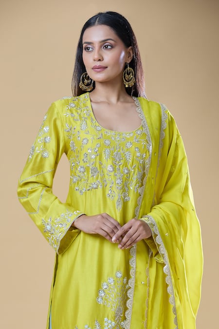 Buy_Samyukta Singhania_Yellow Chanderi, Viscose, Organza Sequins, Beads, Zari, Floral Kurta Pant Set _Online_at_Aza_Fashions