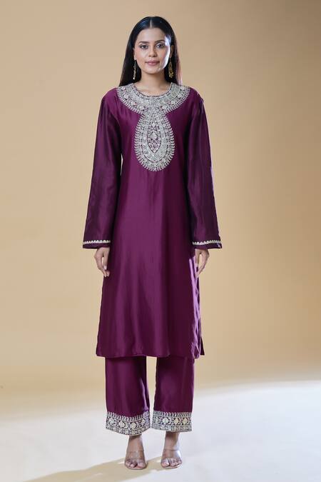 Samyukta Singhania_Wine Chanderi, Viscose Embroidery, Zari Round Paisley Pattern Kurta Pant Set_Online_at_Aza_Fashions