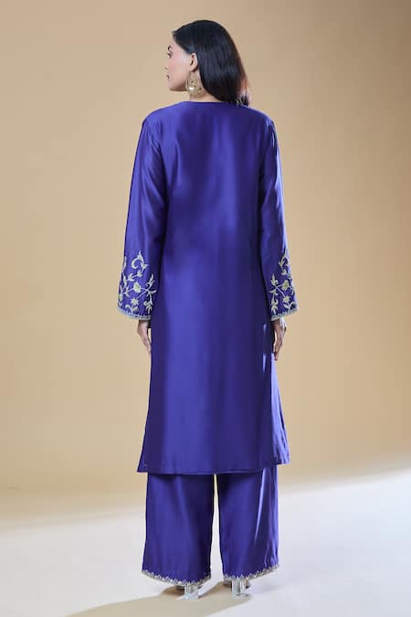 Shop Samyukta Singhania Blue Chanderi, Viscose Embroidery, Zari V-neck Floral Jaal Kurta Pant Set at Aza Fashions Shop_Samyukta Singhania_Blue Chanderi, Viscose Embroidery, Zari V-neck Floral Jaal Kurta Pant Set _at_Aza_Fashions